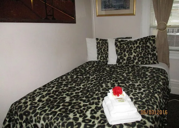 Neptune Hotel